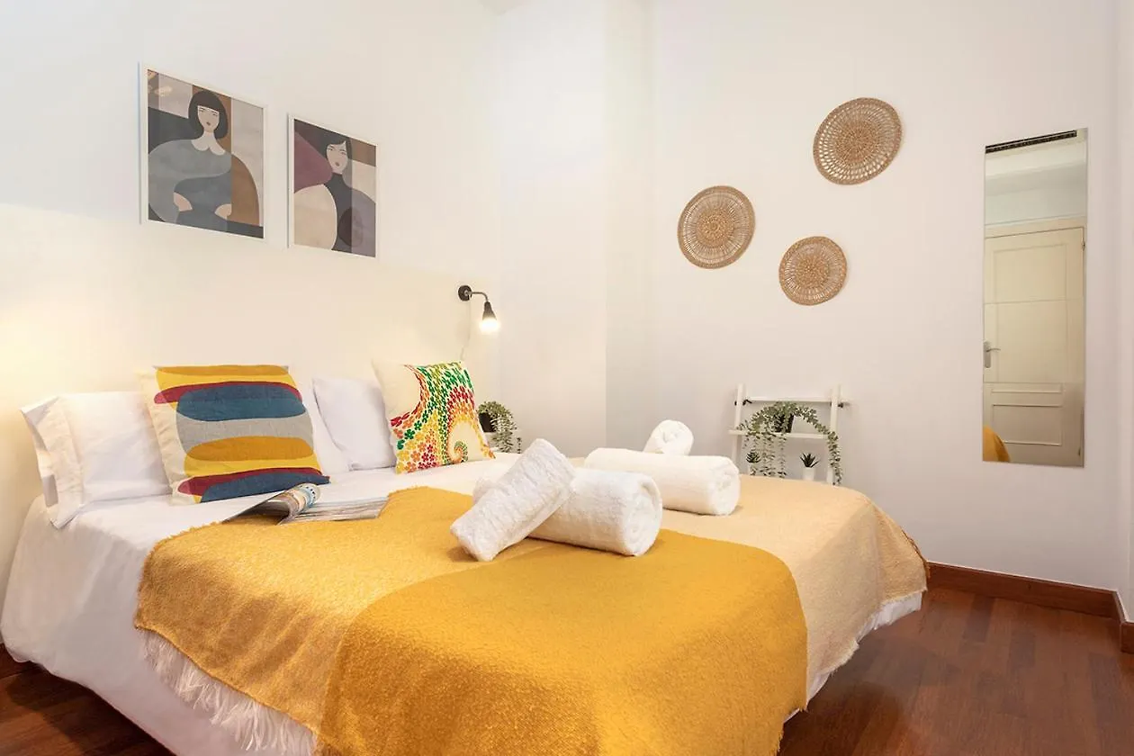 Apartamento Reformado En Pleno Centro By Rent Me Málaga