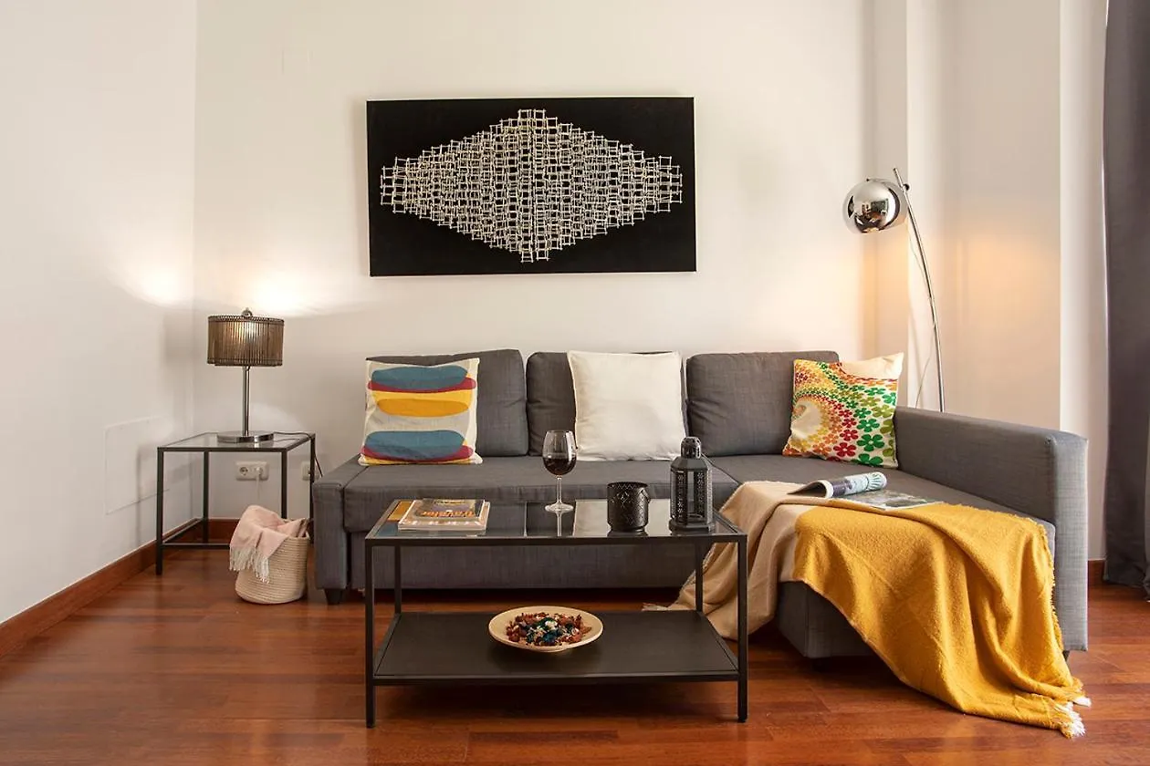 Apartamento Reformado En Pleno Centro By Rent Me Málaga 0*,  Spagna